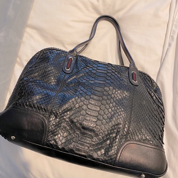 Gucci Python Carry All Bag - Picture 6 of 13